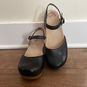 Dansko Sam, black Mary Jane clogs, size 39